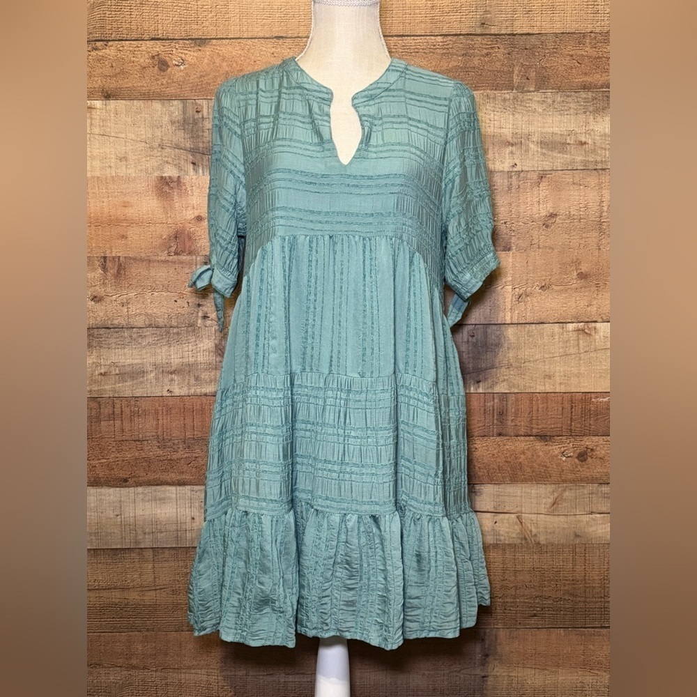 Talulah Tiered Babydoll Dress Sea Foam Green Women's size Large V-Neck Mini